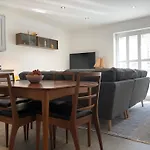 Retro Retreat, Sea View, Free Parking & Ev Plug-in Semesterbostad Whitby