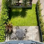 Semesterbostad Retro Retreat, Sea View, Free Parking & Ev Plug-in Whitby