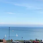 Semesterbostad Retro Retreat, Sea View, Free Parking & Ev Plug-in Whitby