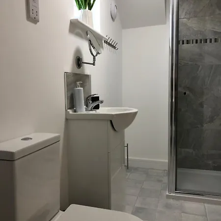 Retro Retreat, Sea View, Free Parking & Ev Plug-in Semesterbostad *