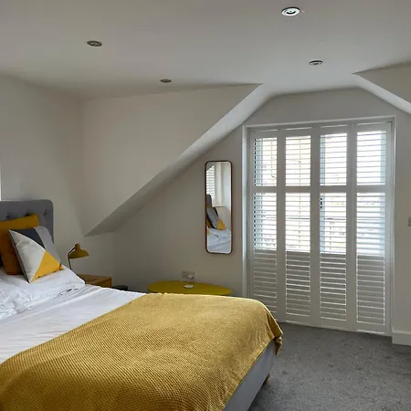 Semesterbostad Retro Retreat, Sea View, Free Parking & Ev Plug-in Whitby