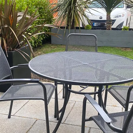 Retro Retreat, Sea View, Free Parking & Ev Plug-in Whitby