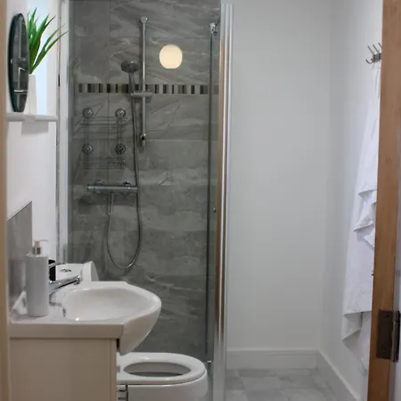 Retro Retreat, Sea View, Free Parking & Ev Plug-in Whitby