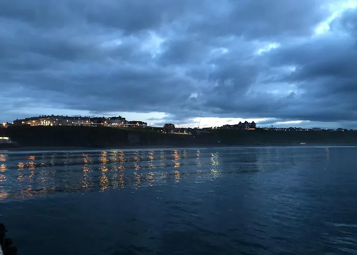 Retro Retreat, Sea View, Free Parking & Ev Plug-in Nyaraló Whitby