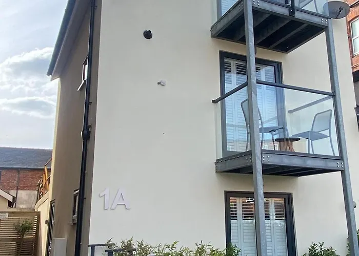 Retro Retreat, Sea View, Free Parking & Ev Plug-in Nyaraló Whitby