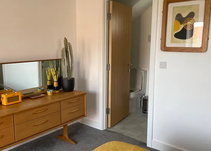 Nyaraló Retro Retreat, Sea View, Free Parking & Ev Plug-in