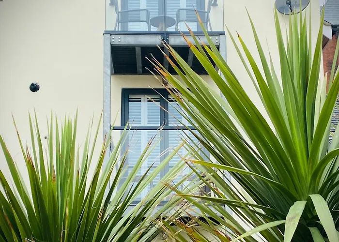 Retro Retreat, Sea View, Free Parking & Ev Plug-in Nyaraló *