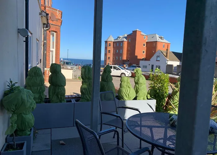 Retro Retreat, Sea View, Free Parking & Ev Plug-in Nyaraló