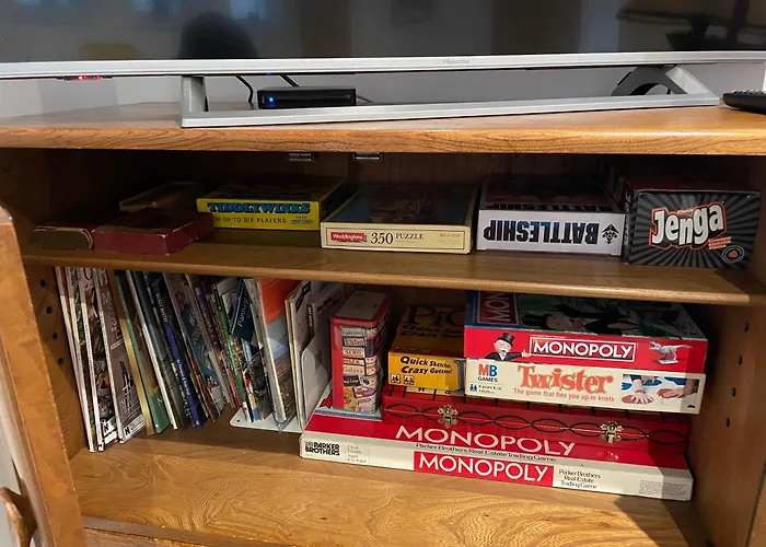 Retro Retreat, Sea View, Free Parking & Ev Plug-in